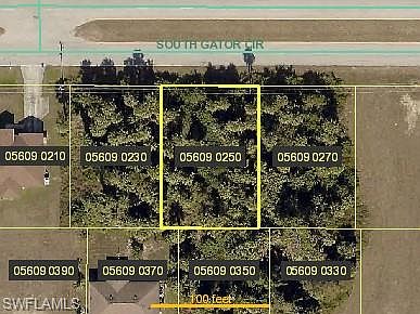 1st image of 1404 S Gator Cir
