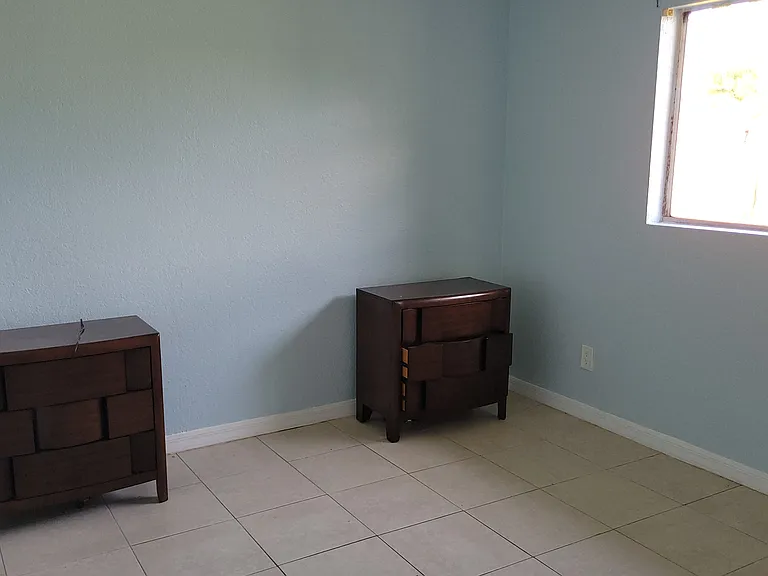 841 SW 16th Ter #843 — Photo 8