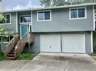 20414 30th Ave NE, Seattle, WA 98155