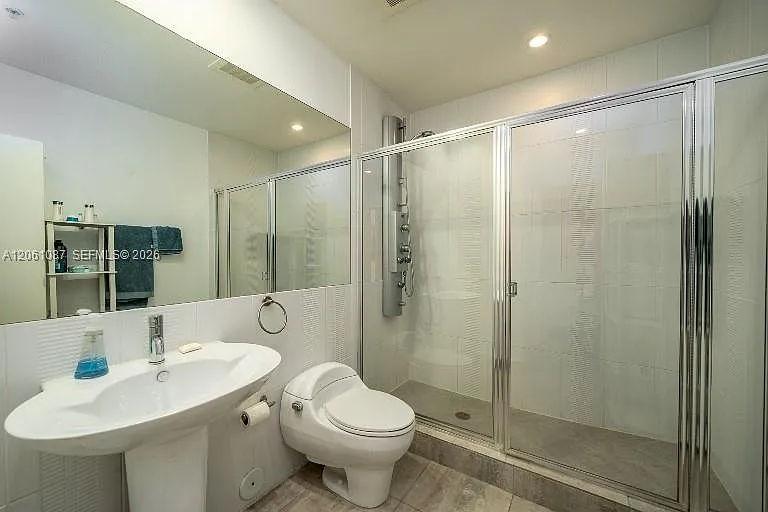 3250 Grand Ave #302 — Photo 6