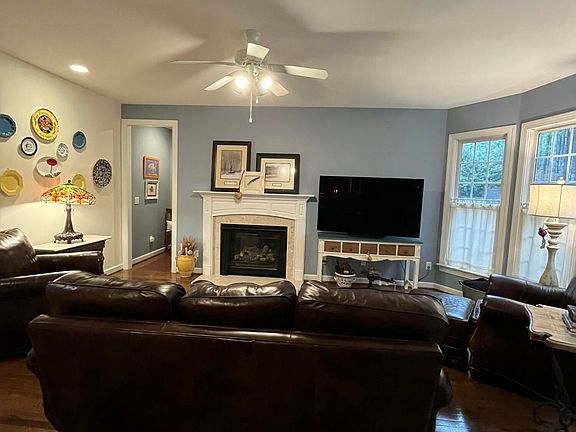 5th image of 6312 Ridgemount St