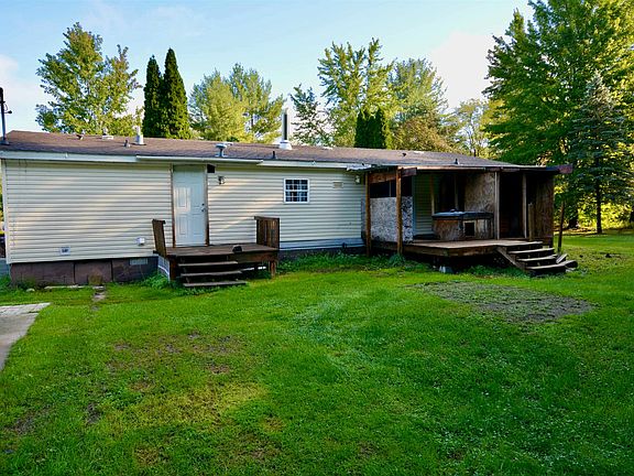 3rd image of 521 W Linton Dr