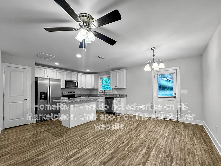 106 Beaumont Cir — Photo 3