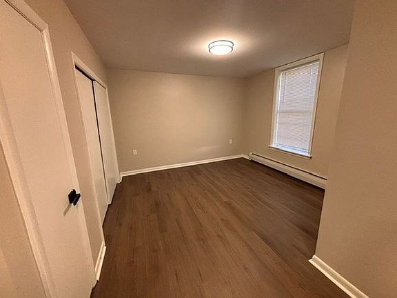 5th image of 136 W Pearl St #7