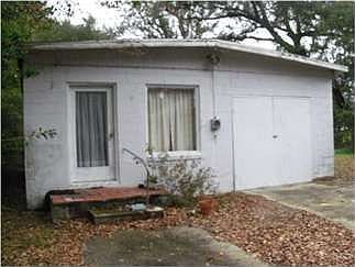 4th image of 816 E Bloodworth Ln