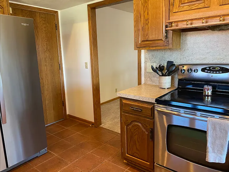 2517 N Claiborn Cir — Photo 18