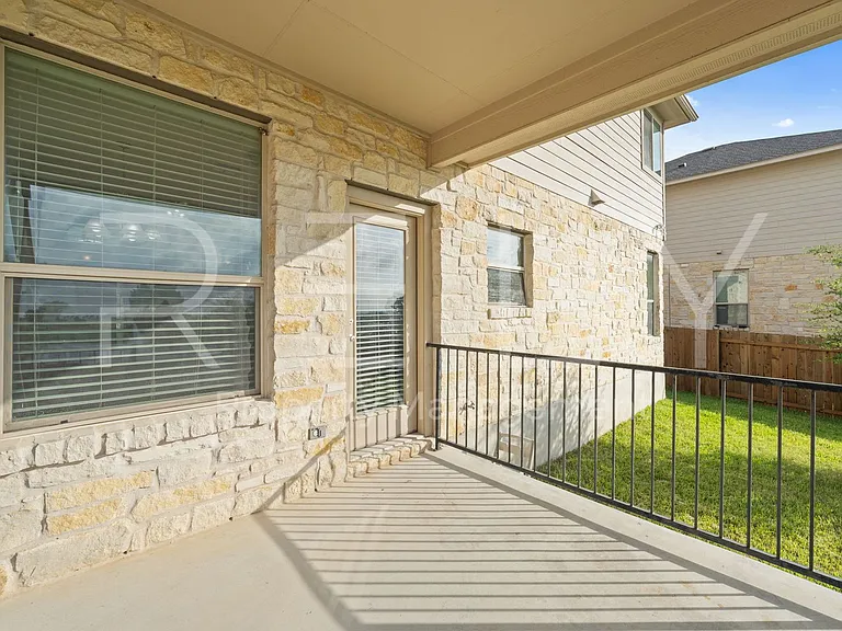 1405 Sunny Meadows Loop — Photo 40