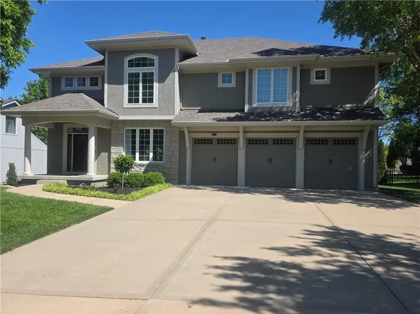 4910 W 155th Ter, Overland Park, KS 66224
