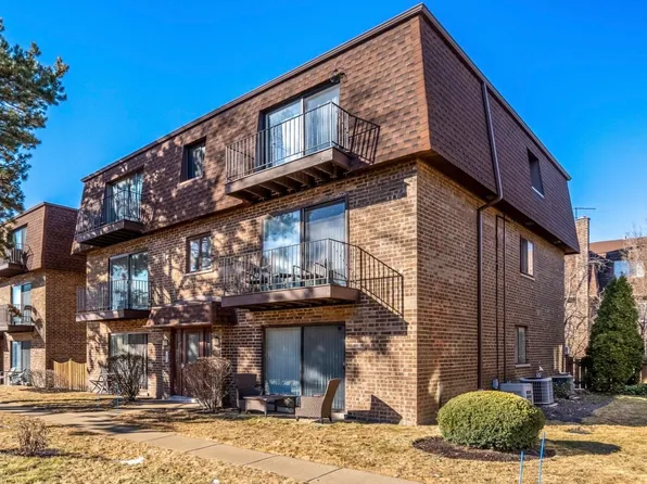 9616 Bianco Ter, Des Plaines, IL