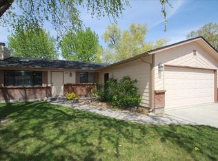 678 W Hanover Ct, Meridian, ID 83642