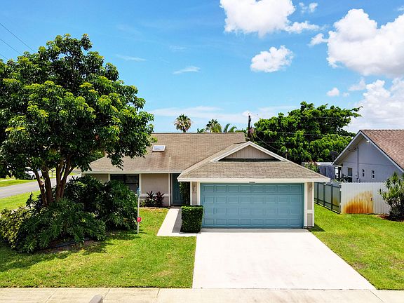 2nd image of 800 SW 1st Court