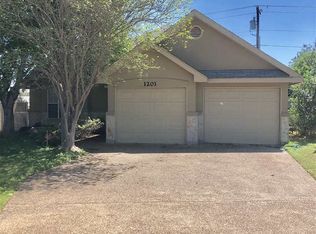 1201 Topaz Ct, Laredo, TX 78045