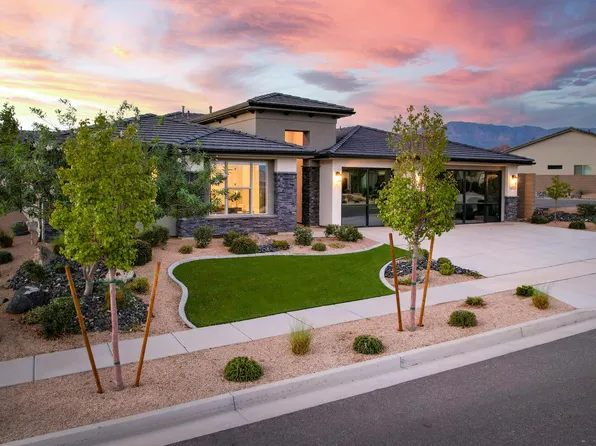1401 N Daylight St, Washington, UT 84780