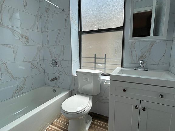 5th image of 256 Corson Ave Floor 3