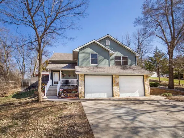 404 Juniper St, Wakefield, KS 67487