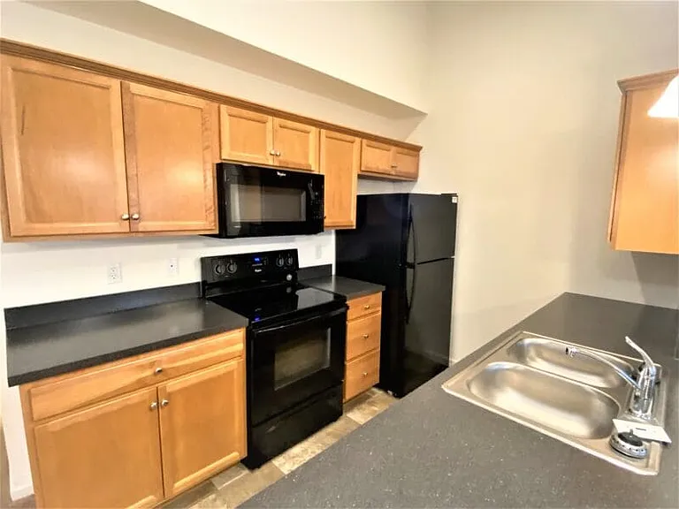 Fox Ridge — Photo 12