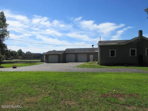 310 Sherwood St, Otsego, MI 49078