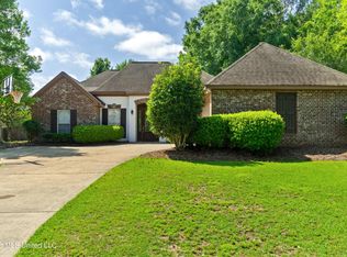 67 Woodside, Hattiesburg, MS 39402