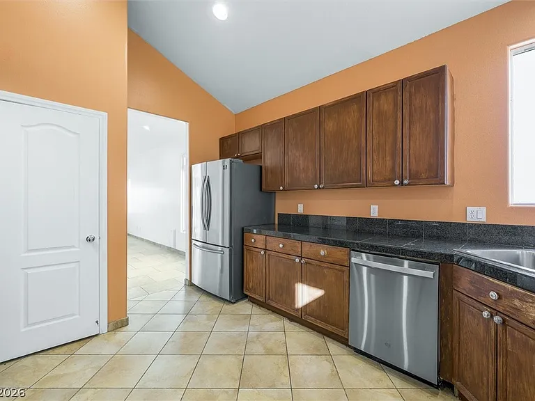 7046 Pink Flamingos Pl — Photo 14