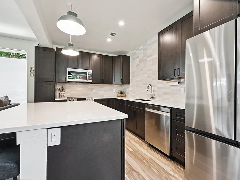 3870 N Clay St — Photo 17
