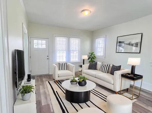 1313 Eastway Dr, Charlotte, NC 28205