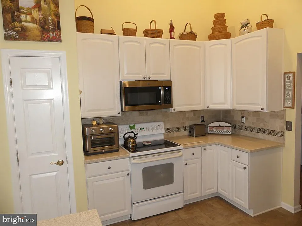 207 Kings Crossing Cir #3A