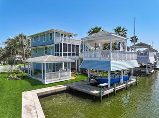 3401 Petite Cir, Galveston, TX 77554