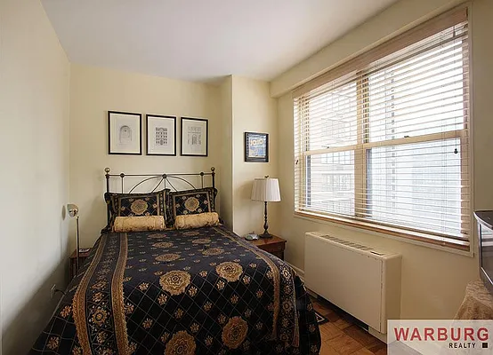 Sold by Warburg | media 14