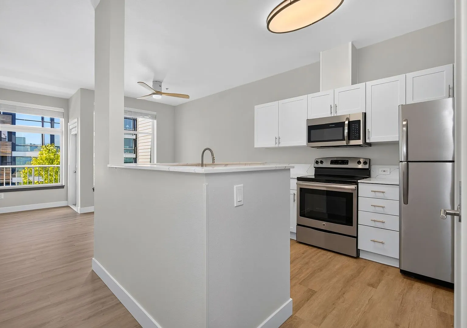 St. Theodore Apartments on Roosevelt! — Photo 4
