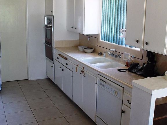 2nd image of 66892 Cahuilla Ave