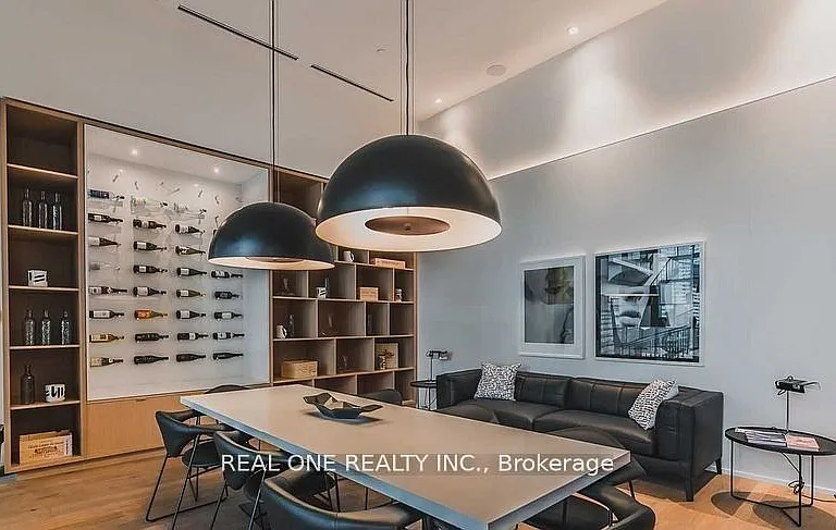 8 Hillsdale Ave E #729 — Photo 4