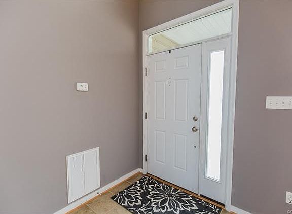 5th image of 802 Parkland Pl