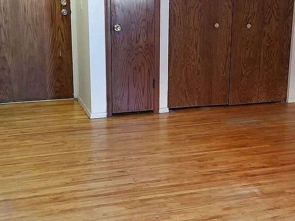 4th image of 2926 Harriet Ave S #202