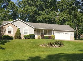 5 Madison Ln, Hawk Point, MO 63349