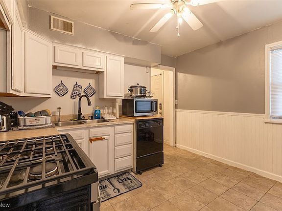 5th image of 3348 Ambert Ave