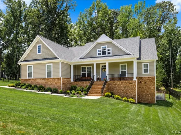 11524 Riverboat Dr, Chester, VA 23836