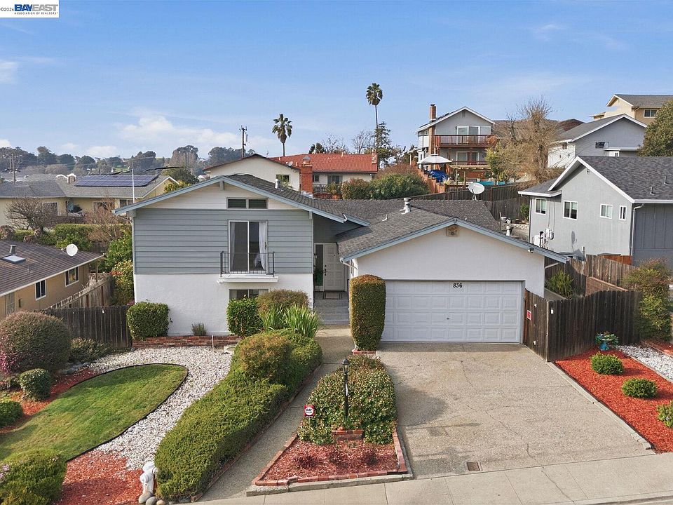 1st image of 836 Hawthorne Dr