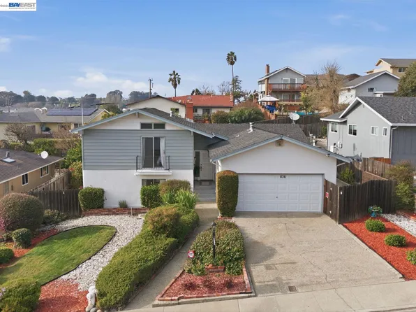 836 Hawthorne Dr, Rodeo, CA 94572