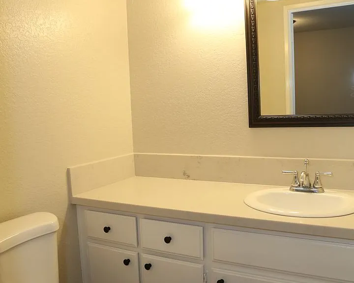 204 San Luis Rey Dr — Photo 9