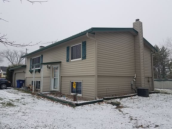 3rd image of 184334 Birnamwood Rd