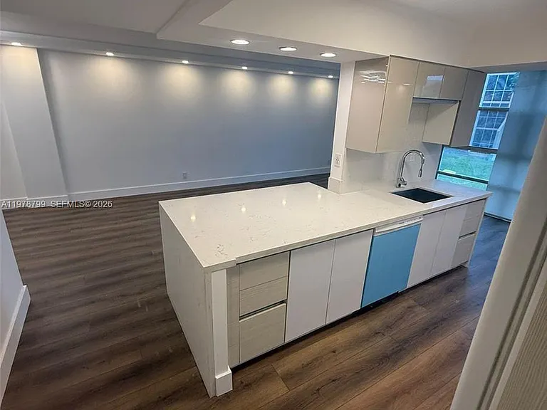 851 Three Islands Blvd #209 — Photo 4