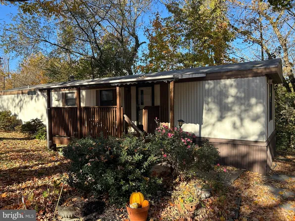 27 Earl Ln, Lititz, PA 17543