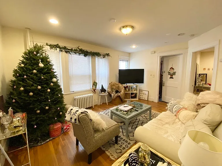 11 Romsey St #3 — Photo 3