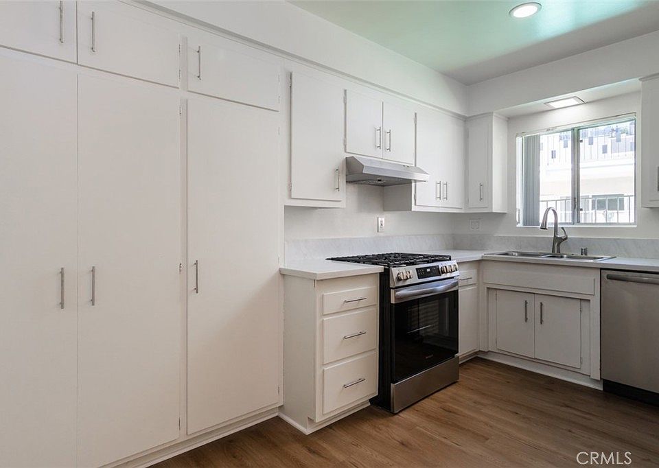 1st image of 4653 Fulton Ave APT 2
