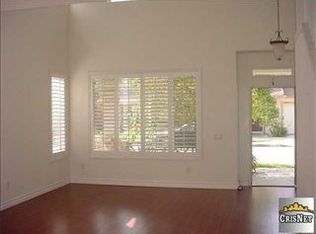 8716 Nottingham Pl, Northridge, CA 91325