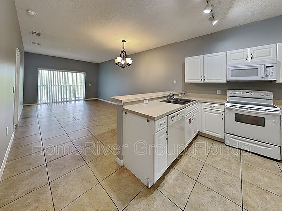 3rd image of 3128 Sun Lake Ct APT B