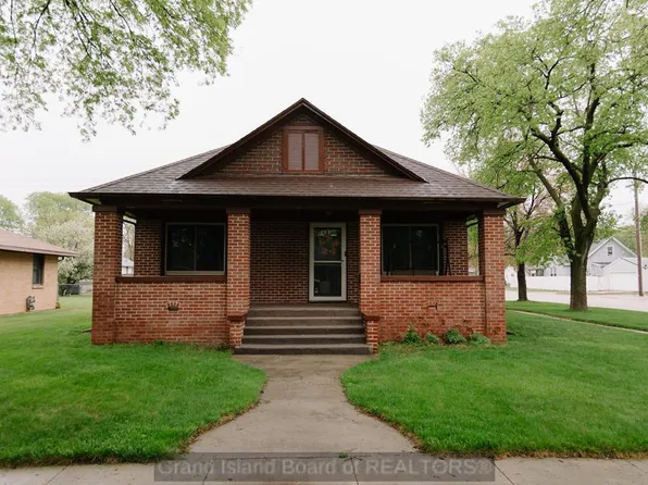 1123 W 10th St, Grand Island, NE 68801