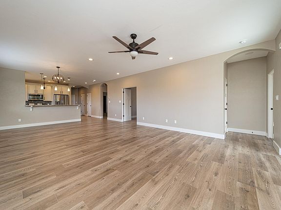 3rd image of 208 Kelso Mesa Dr