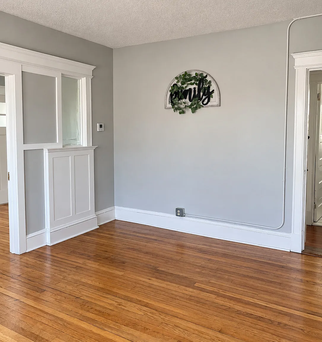 3 bed, 1.0 bath, 1395 sqft, $1,600 — Photo 3