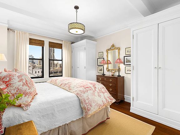 4th image of 345 E 57th St APT 8D